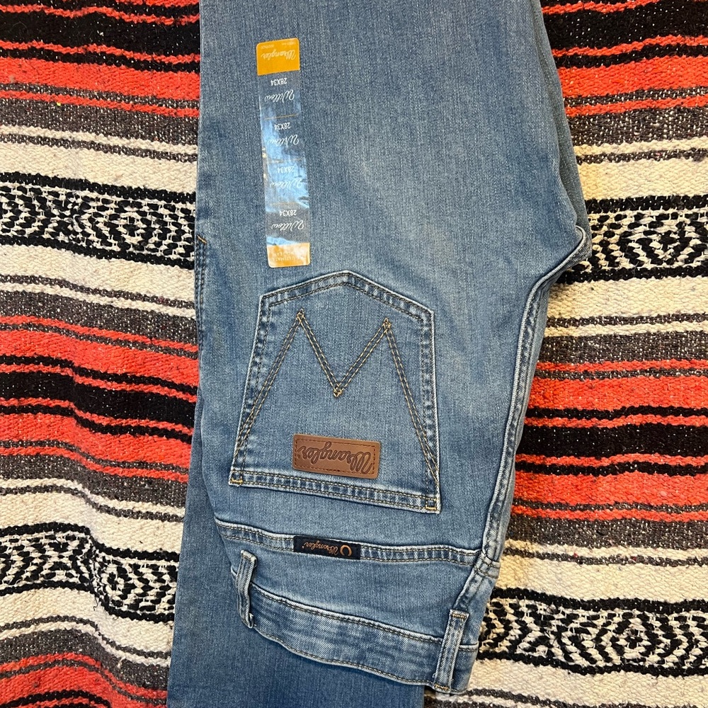 Wrangler woman’s Light Blue Relaxed Jeans